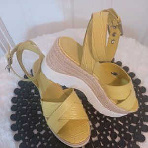 Marc Fisher Zarita 2 Size 6.5